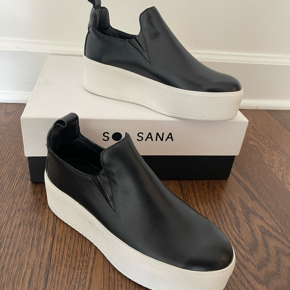 Solsana Finley Sneaker | NEW | size 6